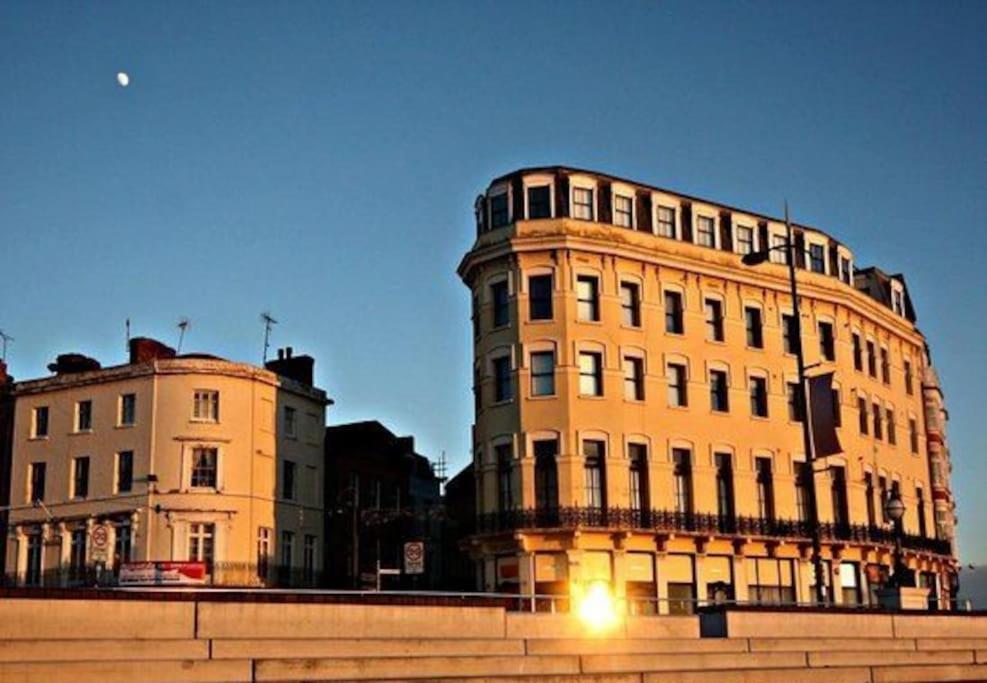 Margate Sea Front Apartment Exterior photo