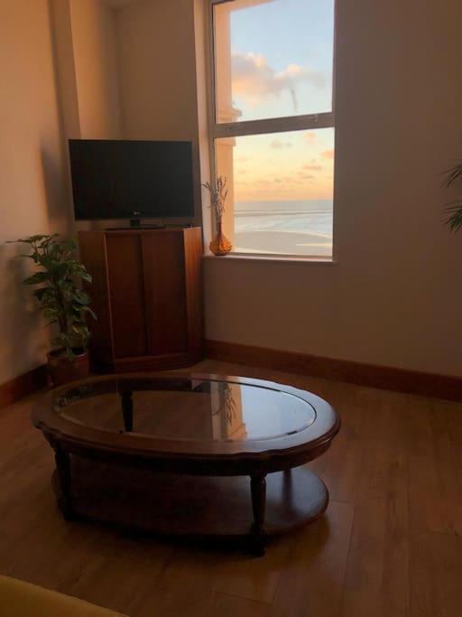 Margate Sea Front Apartment Exterior photo