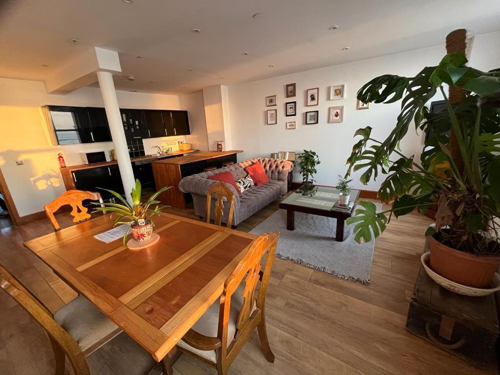 Margate Sea Front Apartment Exterior photo